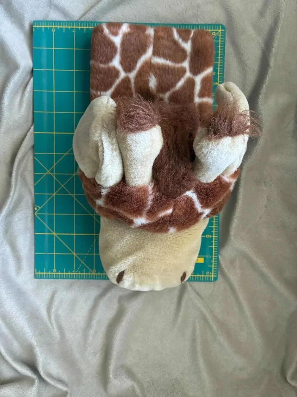 A&A Plush Giraffe Hand Puppet‎ Soft Brown & Beige Polyester Toy 12